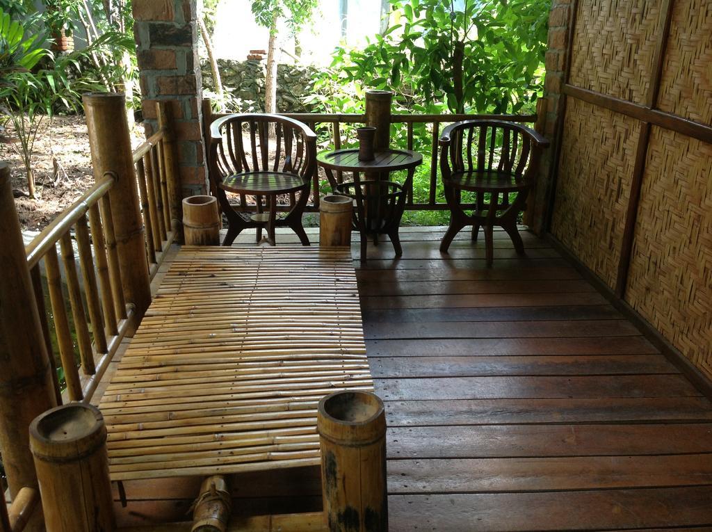 Mangga Lodge Bira Buitenkant foto