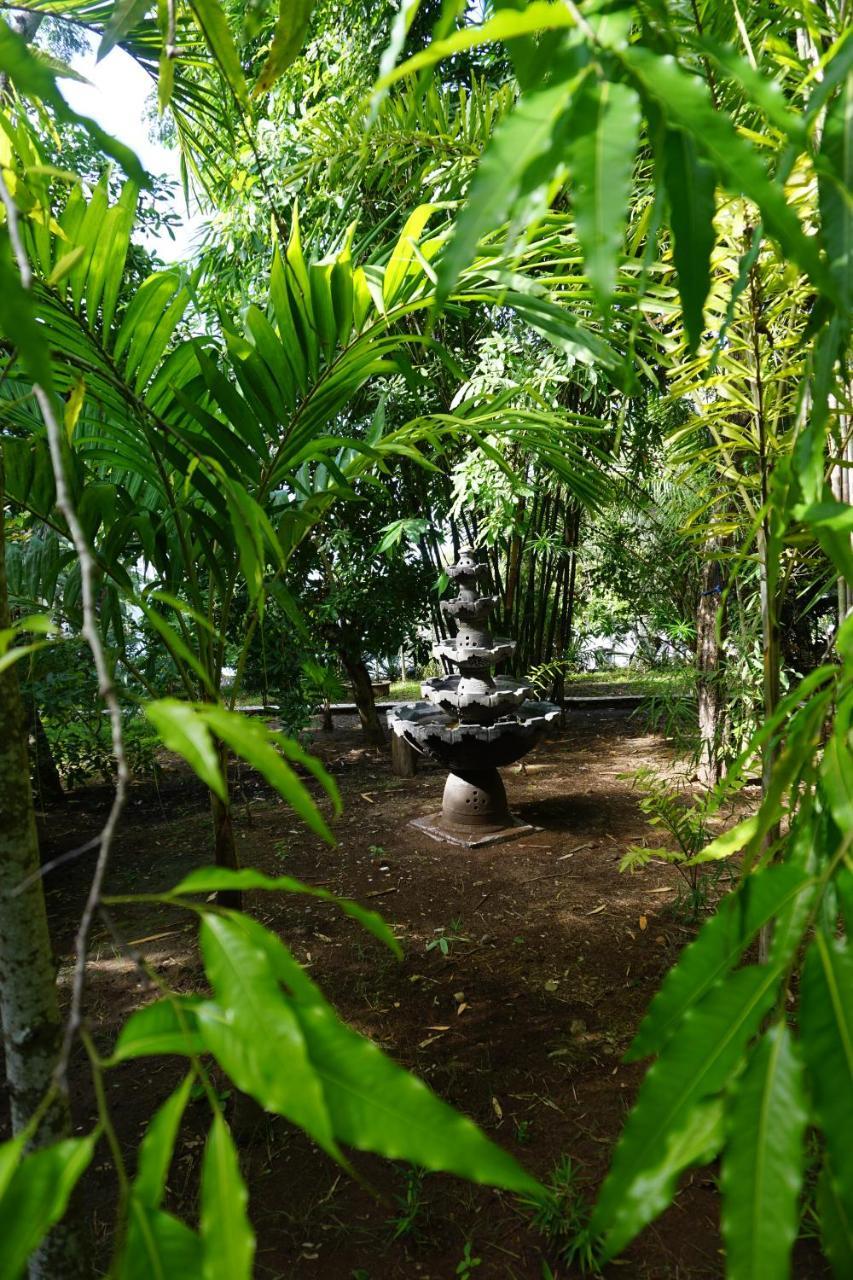 Mangga Lodge Bira Buitenkant foto